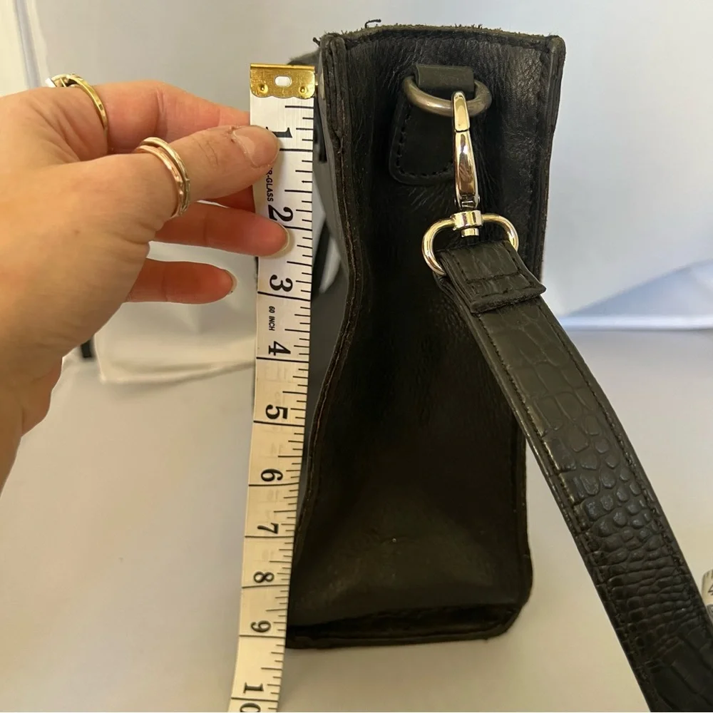 Patricia Nash Black Leather Tote with Gold & silver hardware - Picture 9 of 9